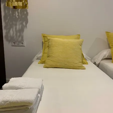 De Pas Hotel *